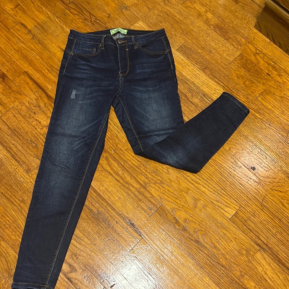 Lightly distress fashion nova Jeans